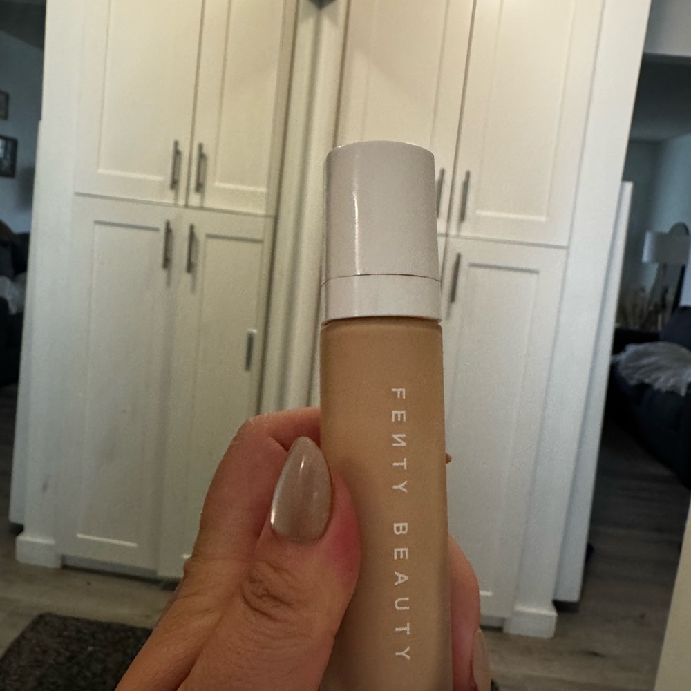 Fenty Beauty Foundation - Pro filtr soft matte -Shade 185